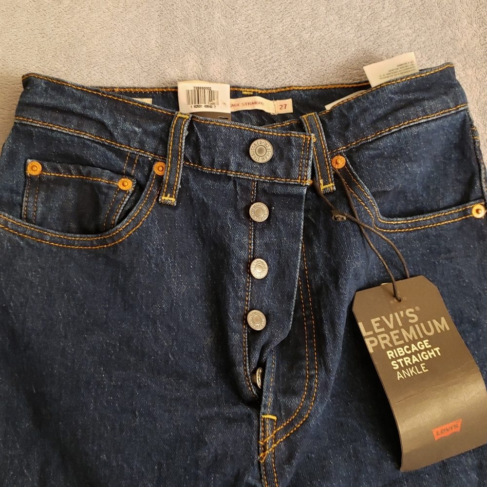 Levi's Ribcage Jeans